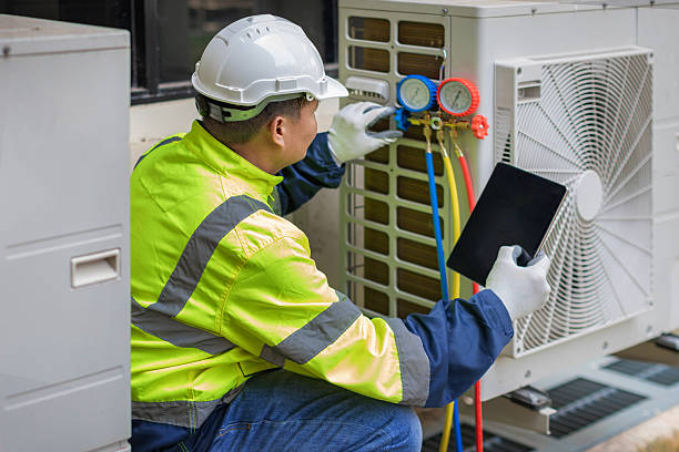 Professional Hvac technician working in Thomas, OK